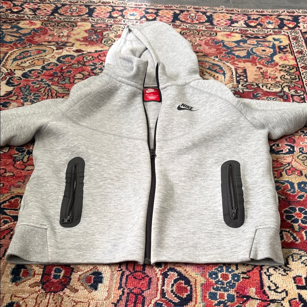 Nike Kids Light Gray Hooded Zip-Up Jacket Boys M
